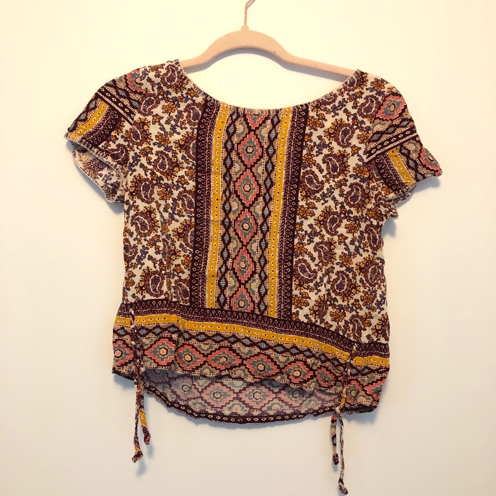 Hollister patterned top